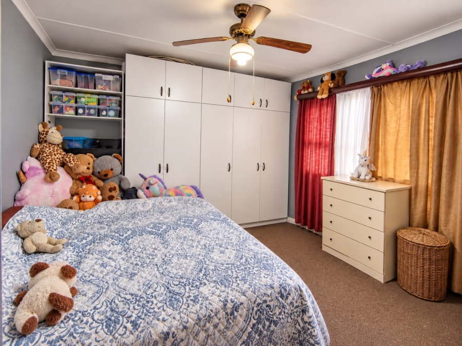 2 Bedroom Property for Sale in Heiderand Western Cape